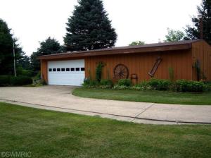 78 Lakeside Dr, Stanton, MI 48888 photo 2