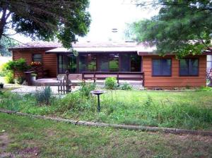 78 Lakeside Dr, Stanton, MI 48888 photo 3