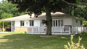 628 River St, Whitehall, MI 49461 photo 1