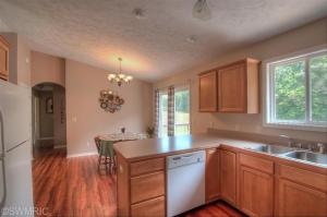 2929 Hidden Forest Ct, Dorr, MI 49323 photo 6