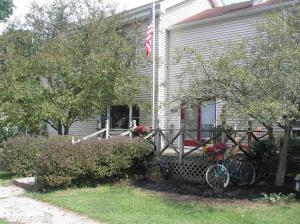 620 White Pigeon St, Constantine, MI 49042 photo 4