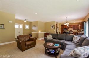 644 Reece Ct SE, Lowell, MI 49331 photo 3