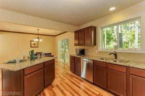 8477 45th St, Ada, MI 49301 photo 4
