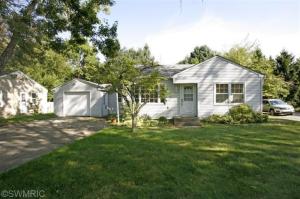 415 E Thomas St, Parchment, MI 49004 photo 1