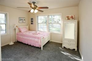 415 E Thomas St, Parchment, MI 49004 photo 17