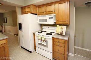 415 E Thomas St, Parchment, MI 49004 photo 7