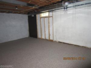123 E Clark St, Grant, MI 49327 photo 7