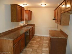 651 Harrison St, Belding, MI 48809 photo 3