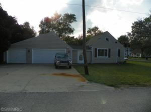651 Harrison St, Belding, MI 48809 photo 1