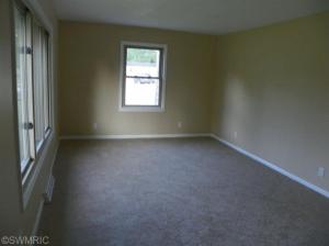 651 Harrison St, Belding, MI 48809 photo 4