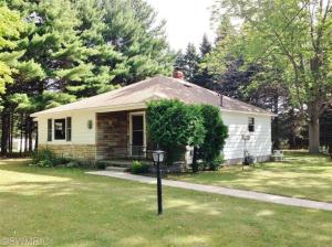 3887 Maple Rd, Manistee, MI 49660 photo 3