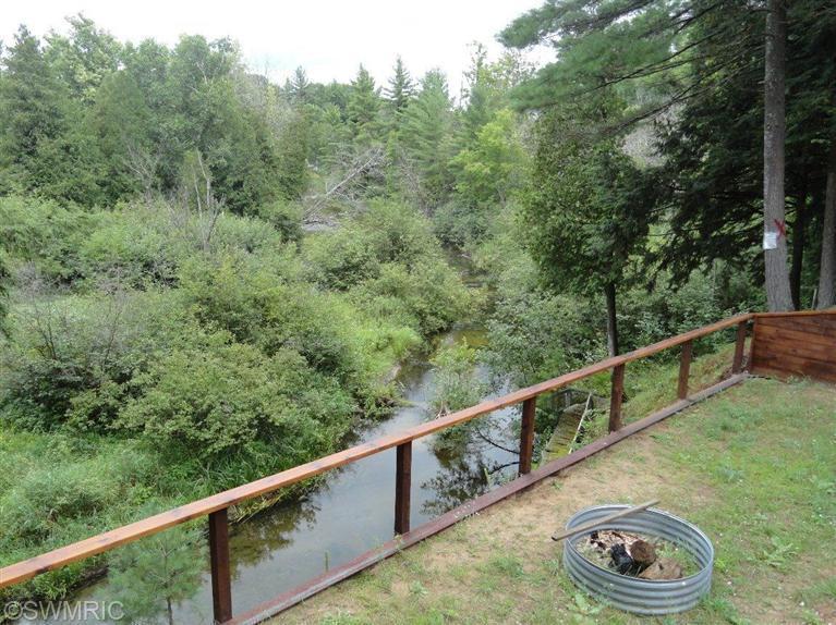 9568 E Riverside Dr, Irons, MI 49644 photo 21