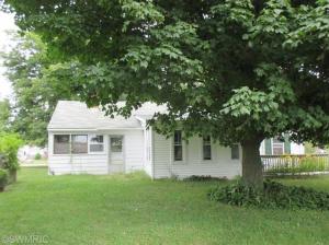 236 E South St, Hesperia, MI 49421 photo 3