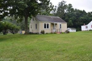 283 Richfield Ave, Springfield, MI 49037 photo 3