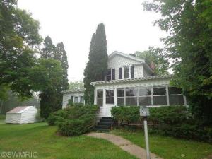 436 N Elizabeth St, Lyons, MI 48851 photo 1