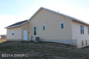 9111 Meadows Pointe, Allendale, MI 49401 photo 3