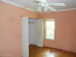 461 N 10th St, Plainwell, MI 49080 photo 6