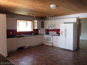 6019 E 14 Rd, Manton, MI 49663 photo 4