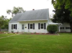 325 Compton St, Bronson, MI 49028 photo 11