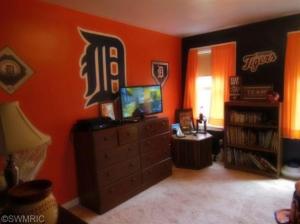 325 Compton St, Bronson, MI 49028 photo 8