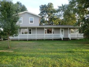 1175 Trayer Rd, Bronson, MI 49028 photo 1