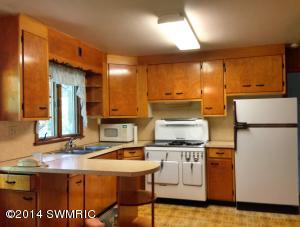 13647 Wallenberg, Harbert, MI 49115 photo 2