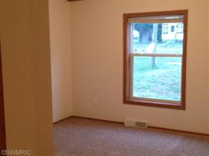 1011 Kenwood Ave, Belding, MI 48809 photo 10