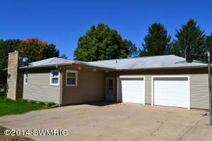 114 Ebinger Ave, Climax, MI 49034 photo 2