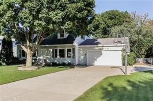 7258 Windgate Dr, Jenison, MI 49428 photo 2