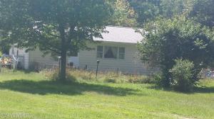 68 Flat River Dr SE, Lowell, MI 49331 photo 2