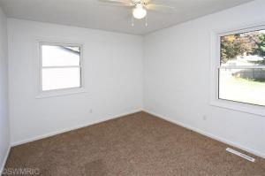 653 E Cass St, Schoolcraft, MI 49087 photo 7