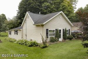 432 N Marshall, Marshall, MI 49068 photo 2