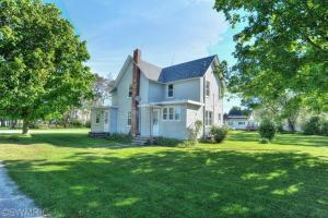4185 Pine St, Dorr, MI 49323 photo 2