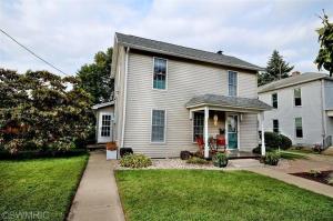 108 W Third St, Buchanan, MI 49107 photo 1