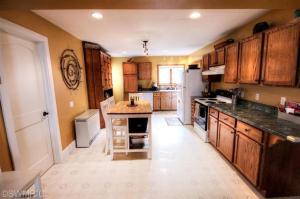 108 W Third St, Buchanan, MI 49107 photo 4
