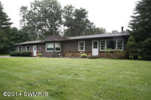 8403 S 2nd St, Mattawan, MI 49071 photo 1