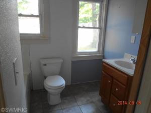 538 6th St, Baldwin, MI 49304 photo 6