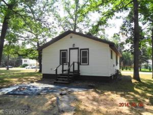 538 6th St, Baldwin, MI 49304 photo 12