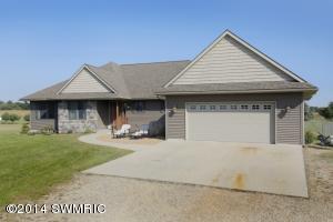 13080 Hoffman Rd, Three Rivers, MI 49093 photo 2