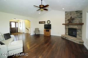13080 Hoffman Rd, Three Rivers, MI 49093 photo 4
