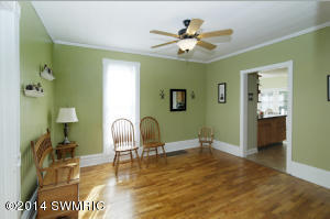 217 W Bridge St, Plainwell, MI 49080 photo 6