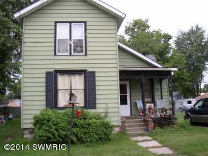 424 E State St, Colon, MI 49040 photo 1