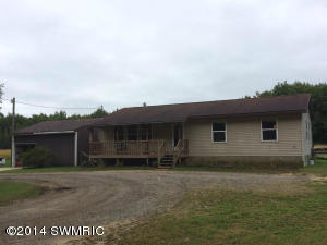 10172 E Klees Rd, Crystal, MI 48818 photo 1