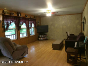 10172 E Klees Rd, Crystal, MI 48818 photo 2