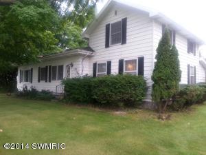 1208 Main St S, Crystal, MI 48818 photo 1