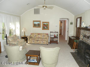 980 Lakewood St, Pullman, MI 49450 photo 6