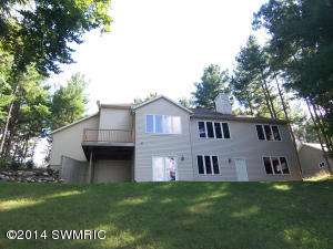 4303 W Pine Bluff Dr, Grant, MI 49327 photo 6