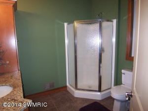 4303 W Pine Bluff Dr, Grant, MI 49327 photo 10