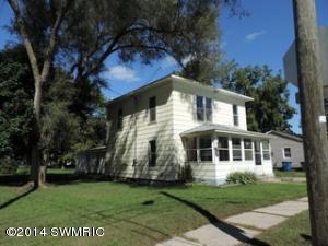 45 Tibbits St, Coldwater, MI 49036 photo 2