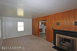 369 13th St, Plainwell, MI 49080 photo 9